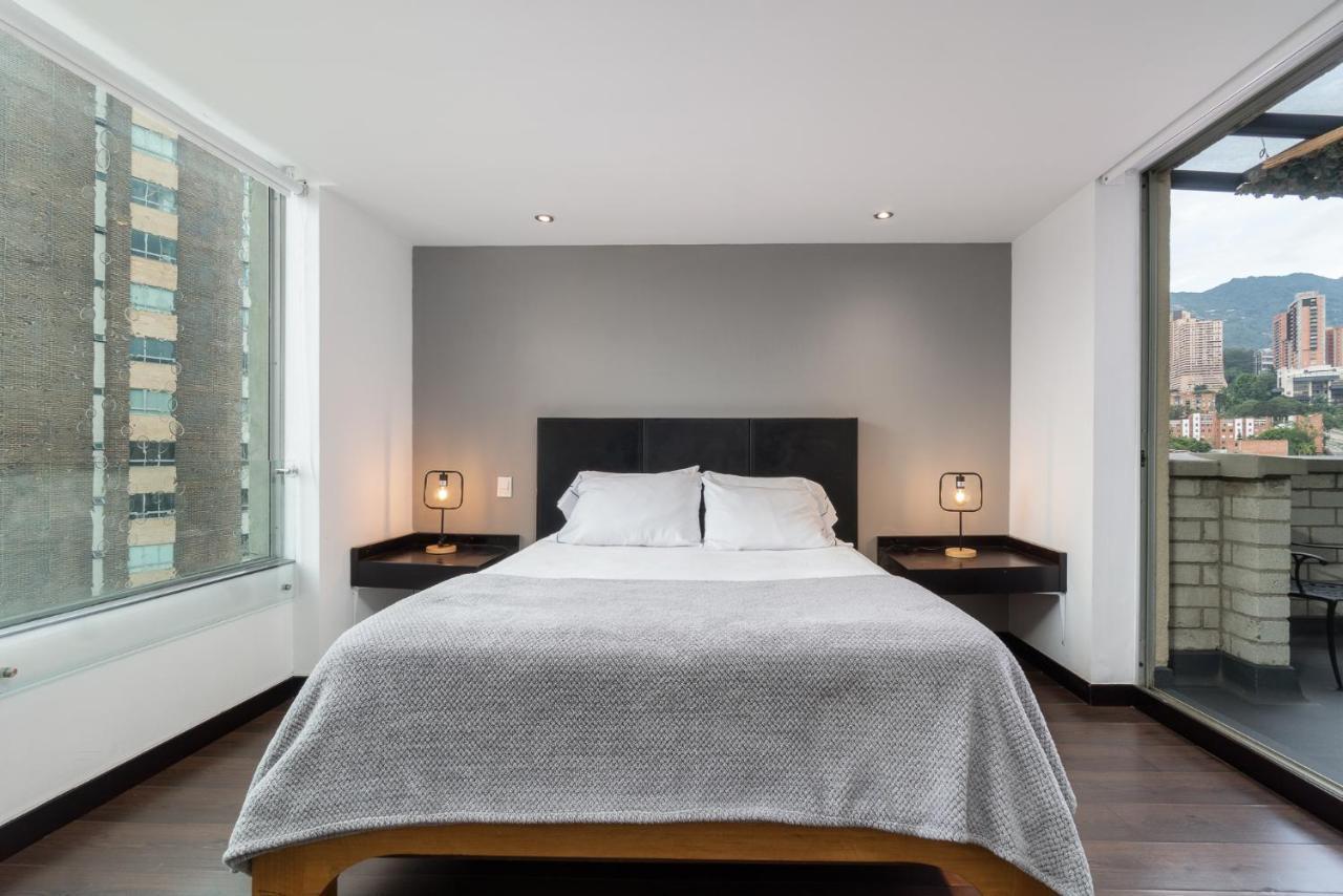Apartamentos Poblado Alejandria By Housy Host Medellín Dış mekan fotoğraf