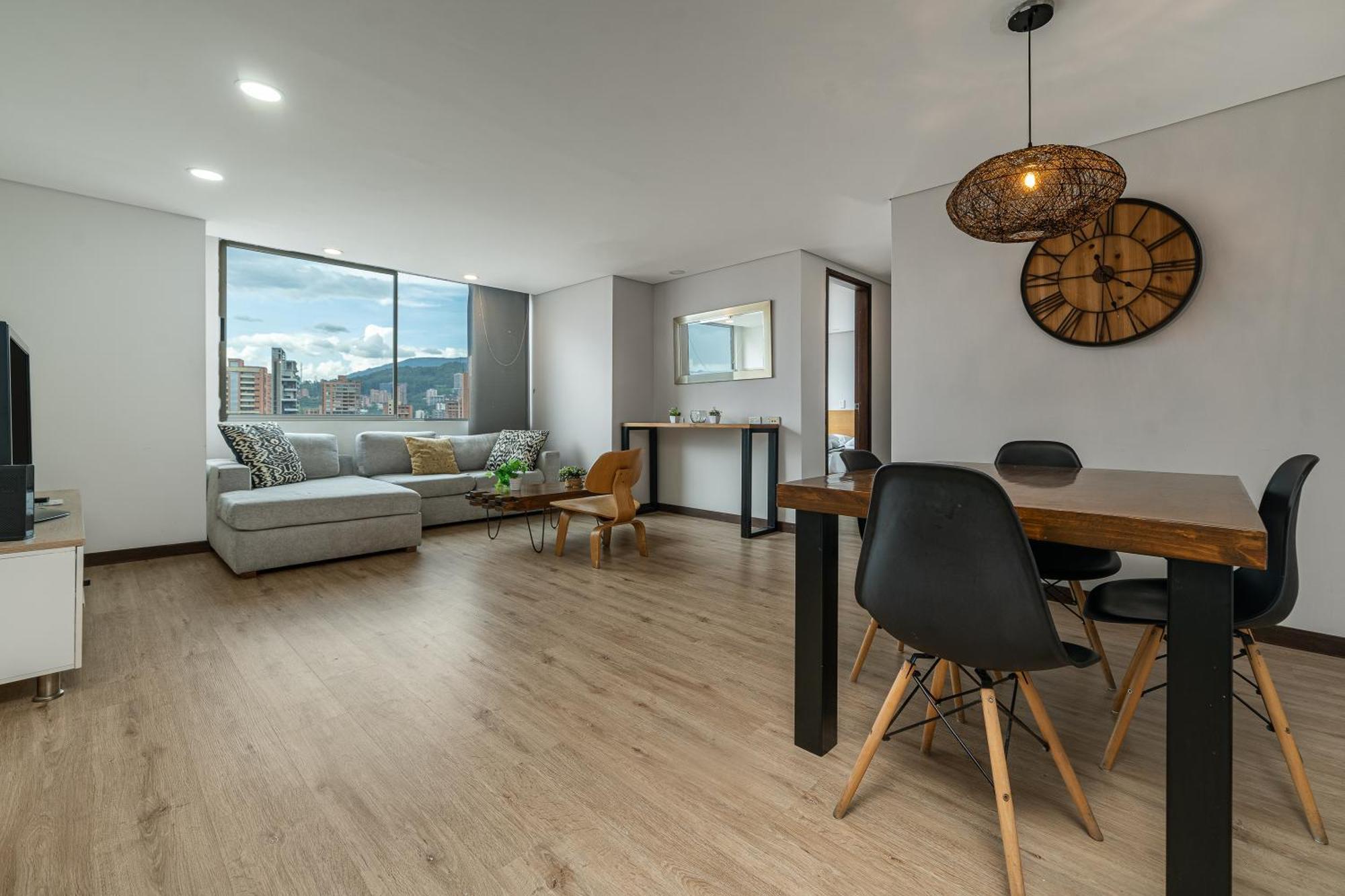 Apartamentos Poblado Alejandria By Housy Host Medellín Dış mekan fotoğraf