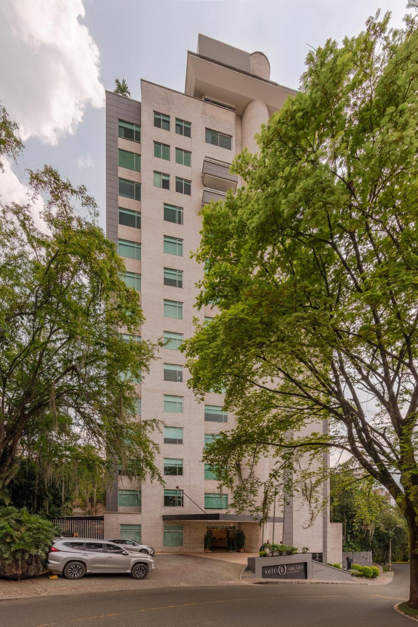 Apartamentos Poblado Alejandria By Housy Host Medellín Dış mekan fotoğraf