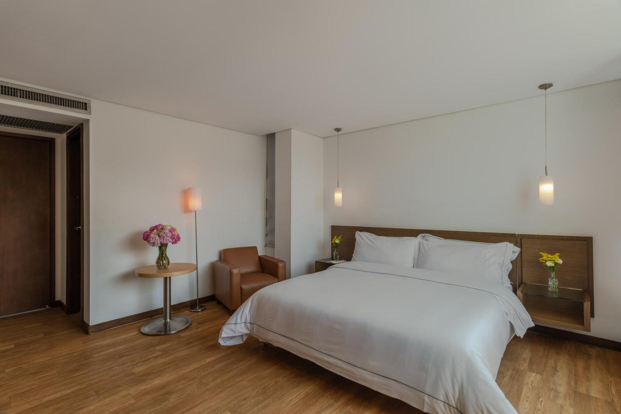 Apartamentos Poblado Alejandria By Housy Host Medellín Dış mekan fotoğraf